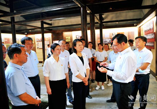 7.紅安縣委副書記、縣長(zhǎng)胡廣介紹紅安縣文旅事業(yè)發(fā)展規(guī)劃_副本.jpg