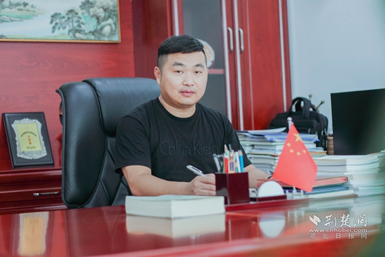 浙聯(lián)鞋業(yè)——丁詩(shī)希.jpg