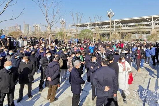 地鐵開通當(dāng)日。_副本.jpg.jpg